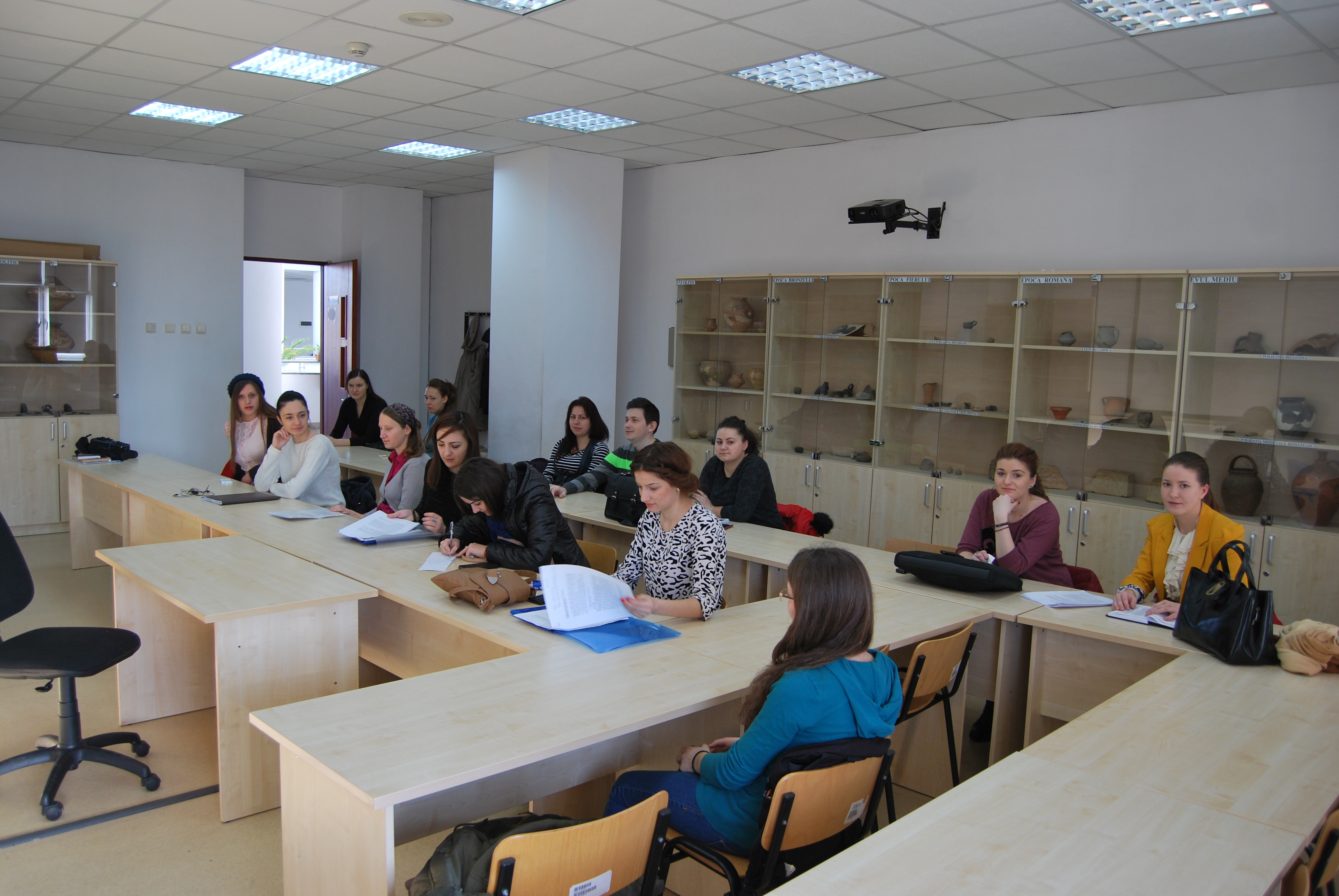 E 213 sala de seminar