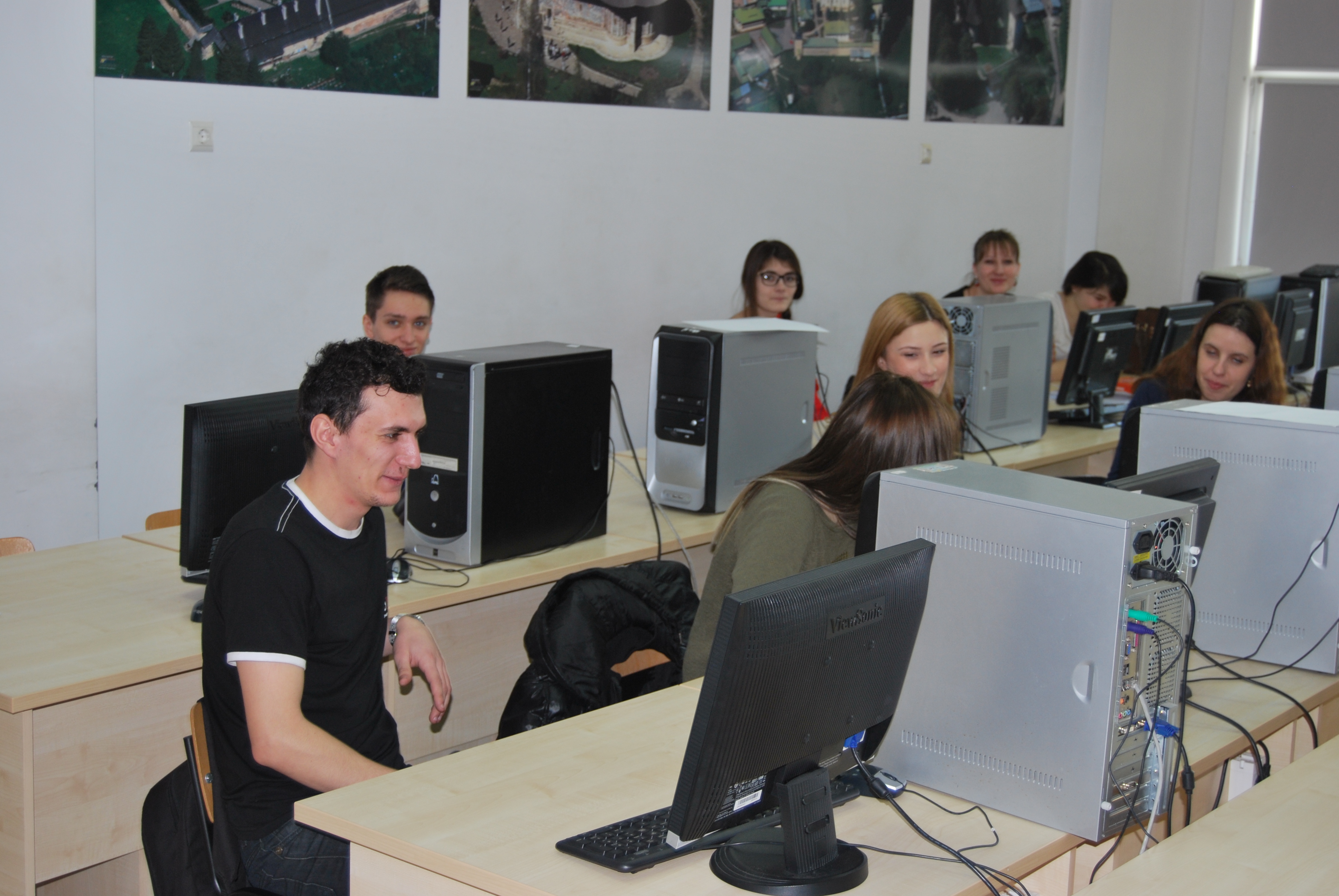E 205 laborator de stiinte politice si studii europene