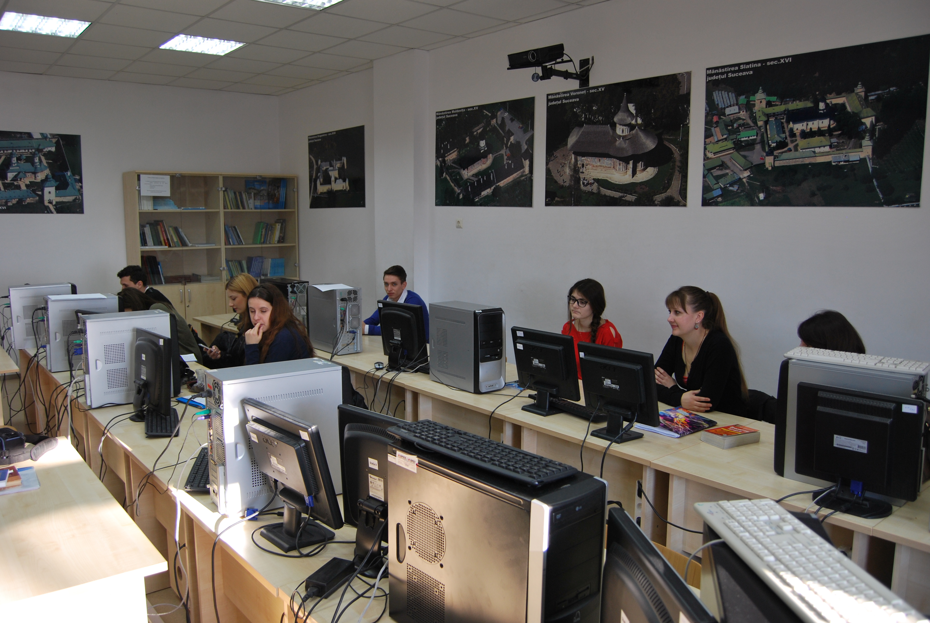 E 205 laborator de stiinte politice si studii europene